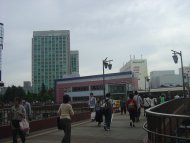 駅前歩道橋